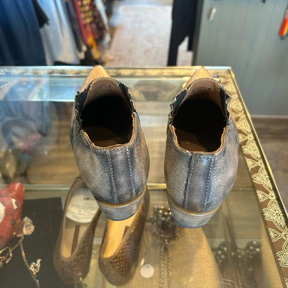 Freebird Metallic Ankle Booties - Picture 9 of 10